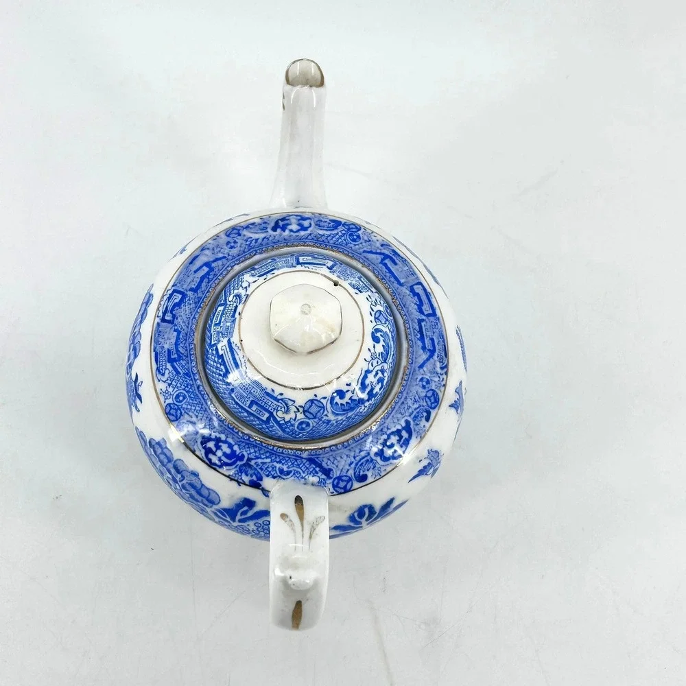Royal Grafton Blue Willow Bone China Teapot Gold Trim England Pagoda Vintage